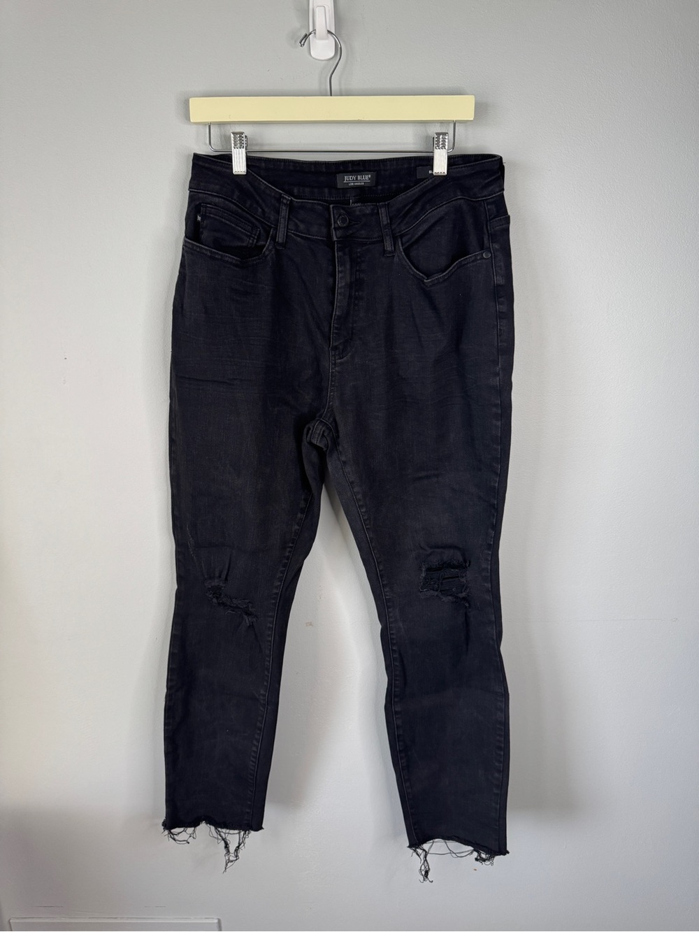 Judy Blue Black High Rise Distressed Ankle Jeans